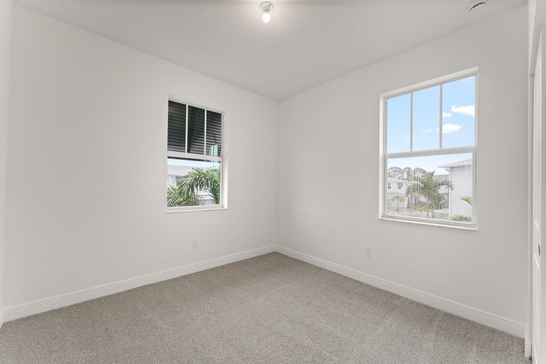 待售: $523,925 (3 贝兹, 2 浴室, 2049 平方英尺)