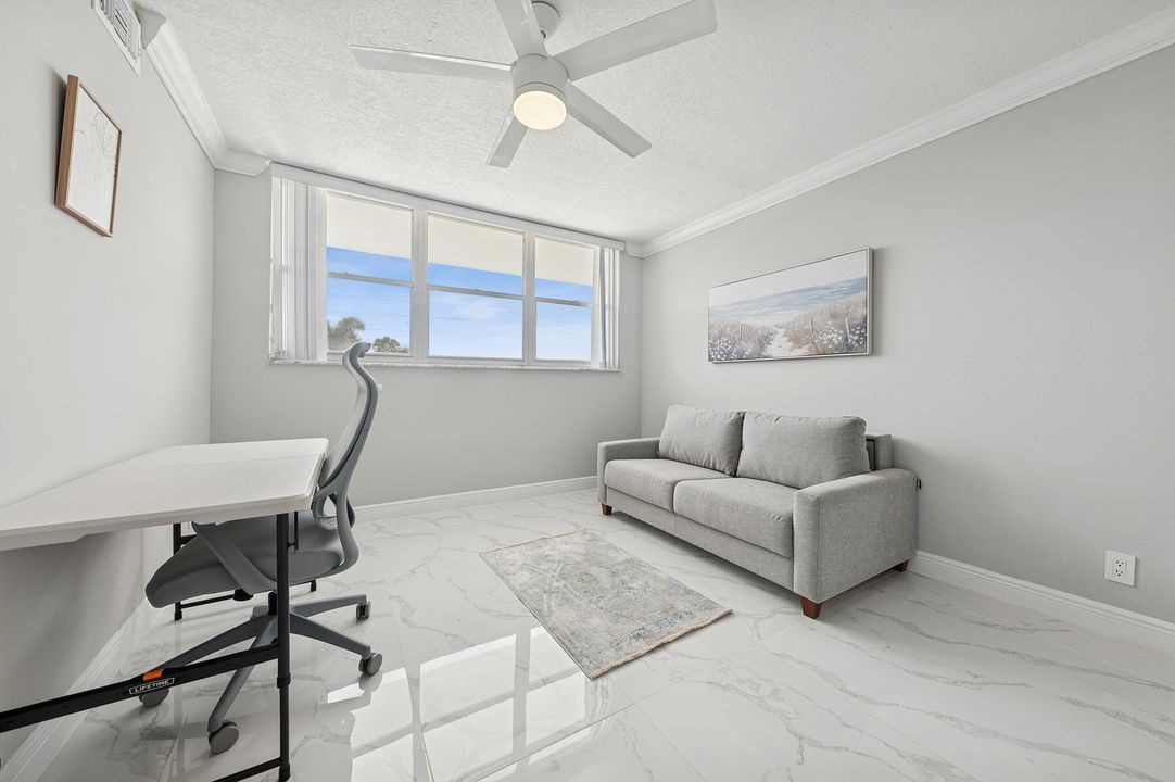 For Sale: $355,000 (2 beds, 2 baths, 1200 Square Feet)