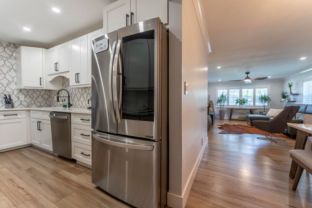 Active With Contract: $268,000 (2 beds, 2 baths, 1238 Square Feet)