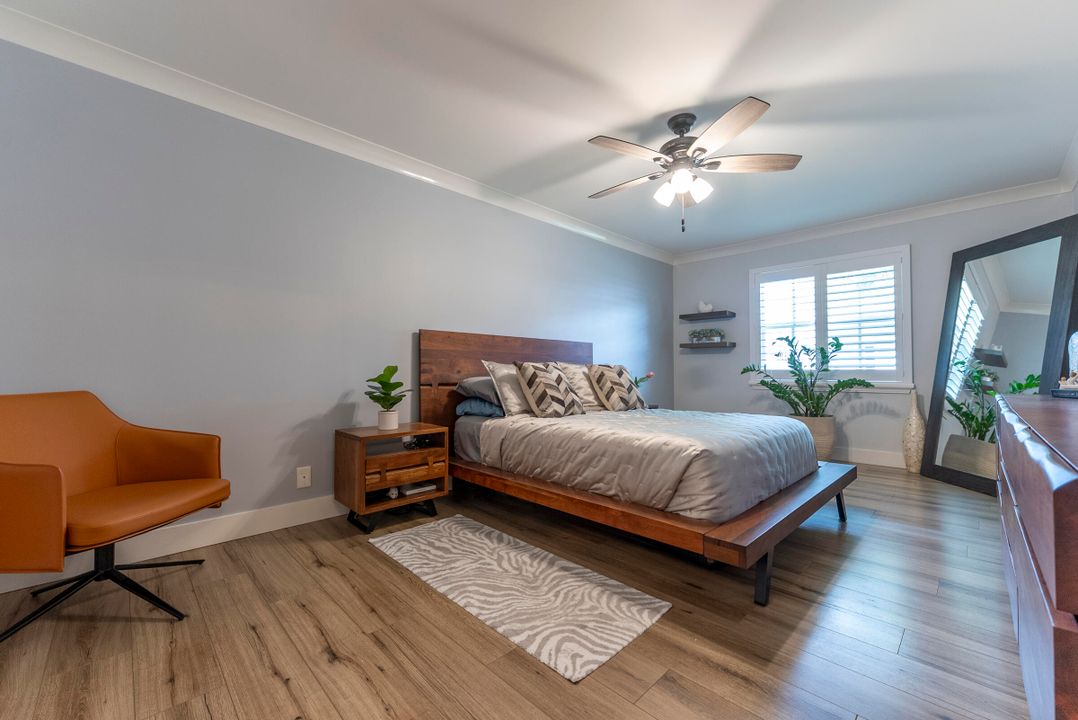 Active With Contract: $268,000 (2 beds, 2 baths, 1238 Square Feet)