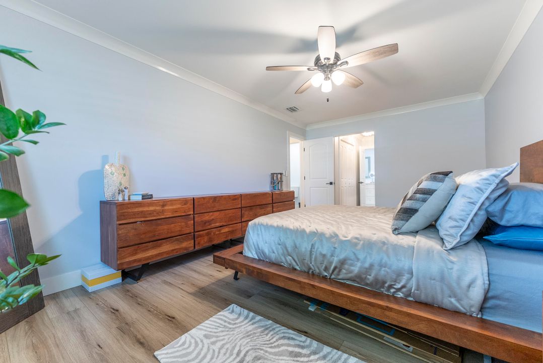 Active With Contract: $268,000 (2 beds, 2 baths, 1238 Square Feet)