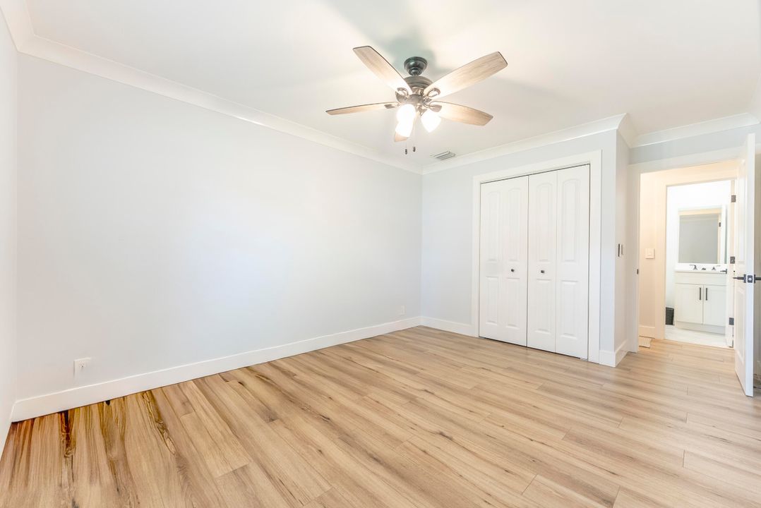 Active With Contract: $268,000 (2 beds, 2 baths, 1238 Square Feet)