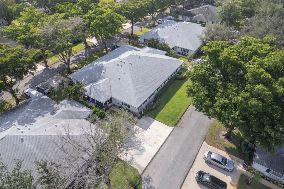 Active With Contract: $268,000 (2 beds, 2 baths, 1238 Square Feet)