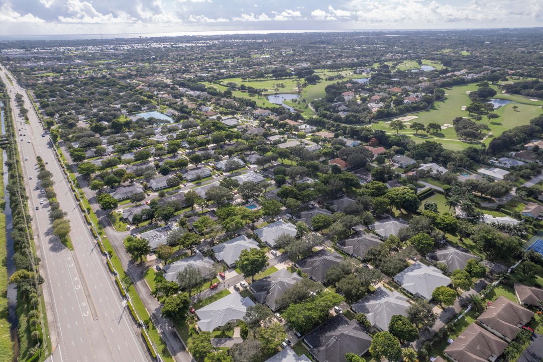 Active With Contract: $268,000 (2 beds, 2 baths, 1238 Square Feet)