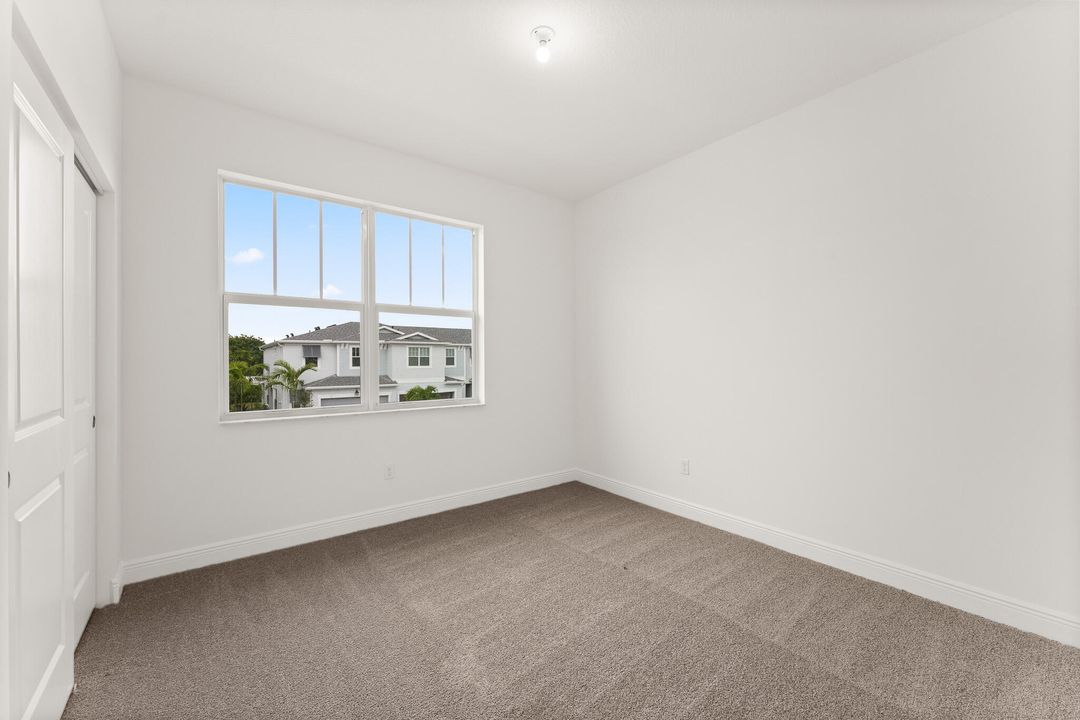 待售: $476,146 (3 贝兹, 2 浴室, 1865 平方英尺)