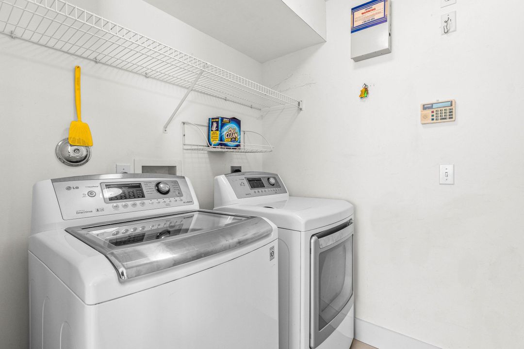 待售: $465,000 (3 贝兹, 2 浴室, 1677 平方英尺)