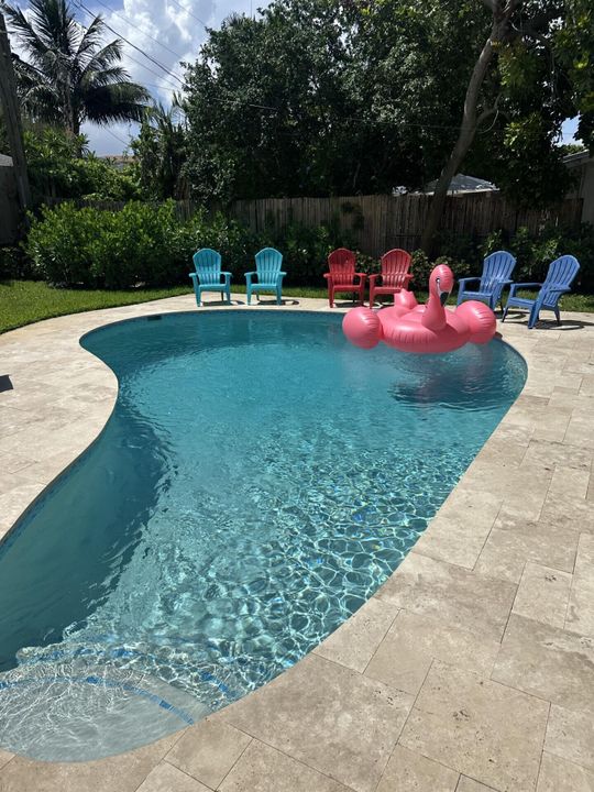 For Rent: $4,200 (4 beds, 2 baths, 1530 Square Feet)