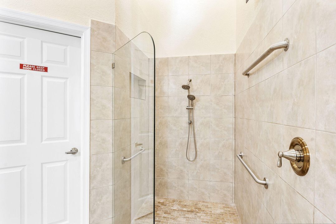 待售: $590,000 (3 贝兹, 2 浴室, 2103 平方英尺)