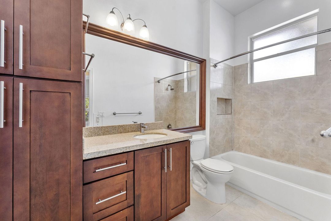 待售: $590,000 (3 贝兹, 2 浴室, 2103 平方英尺)