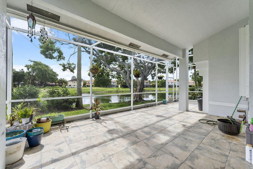 待售: $590,000 (3 贝兹, 2 浴室, 2103 平方英尺)