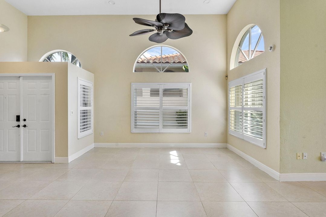 待售: $590,000 (3 贝兹, 2 浴室, 2103 平方英尺)