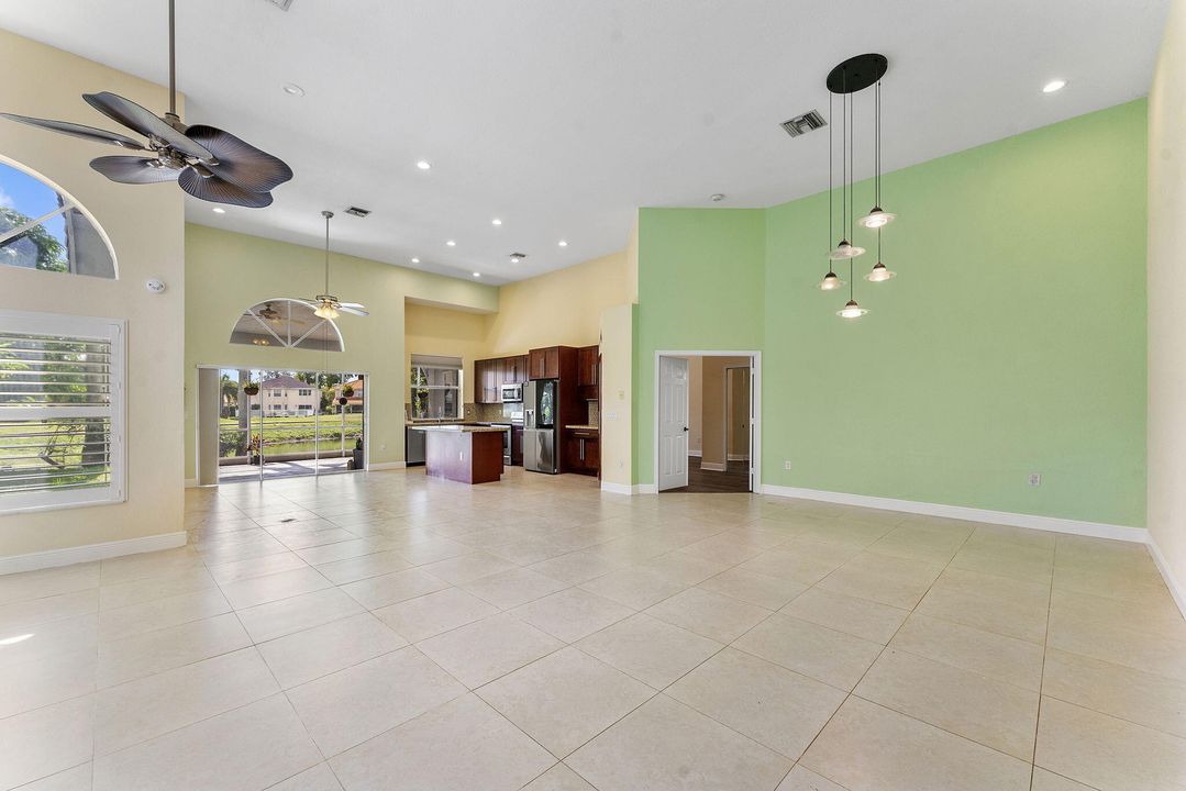 待售: $590,000 (3 贝兹, 2 浴室, 2103 平方英尺)