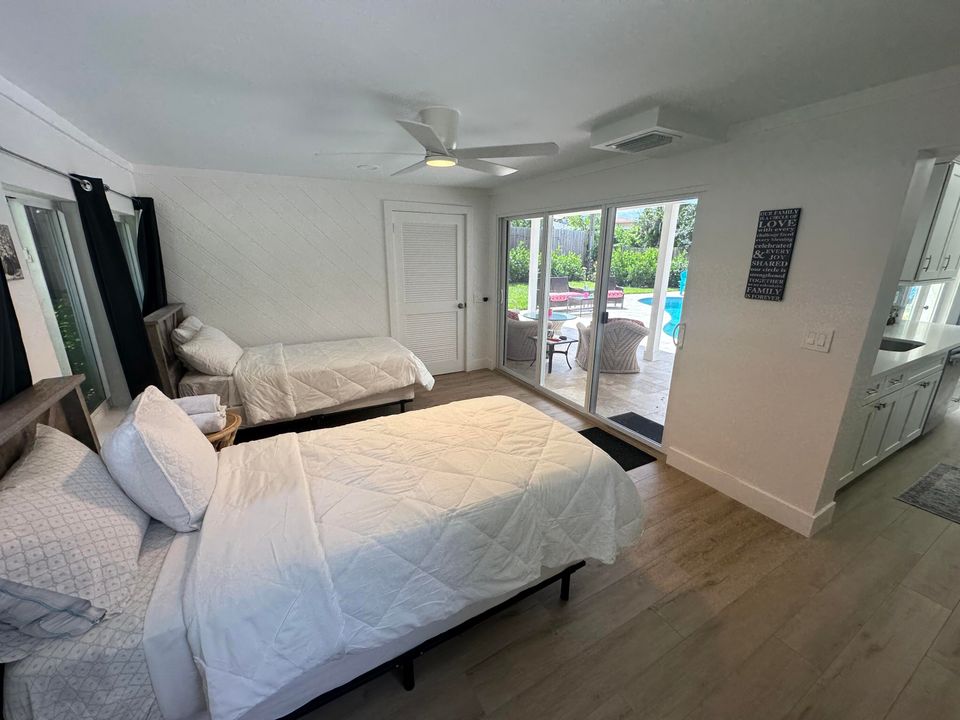 For Rent: $4,200 (4 beds, 2 baths, 1530 Square Feet)