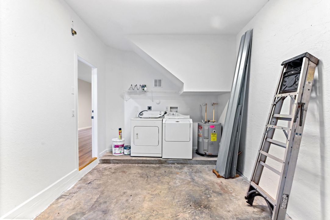 En Venta: $299,900 (3 camas, 2 baños, 1272 Pies cuadrados)