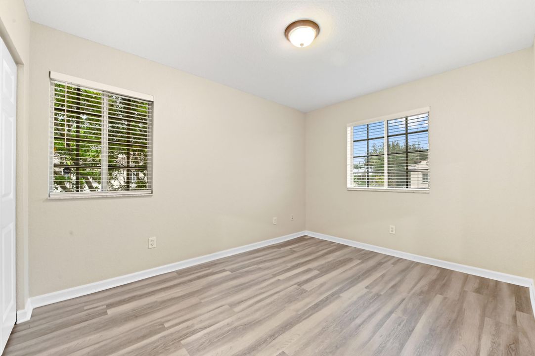 En Venta: $299,900 (3 camas, 2 baños, 1272 Pies cuadrados)