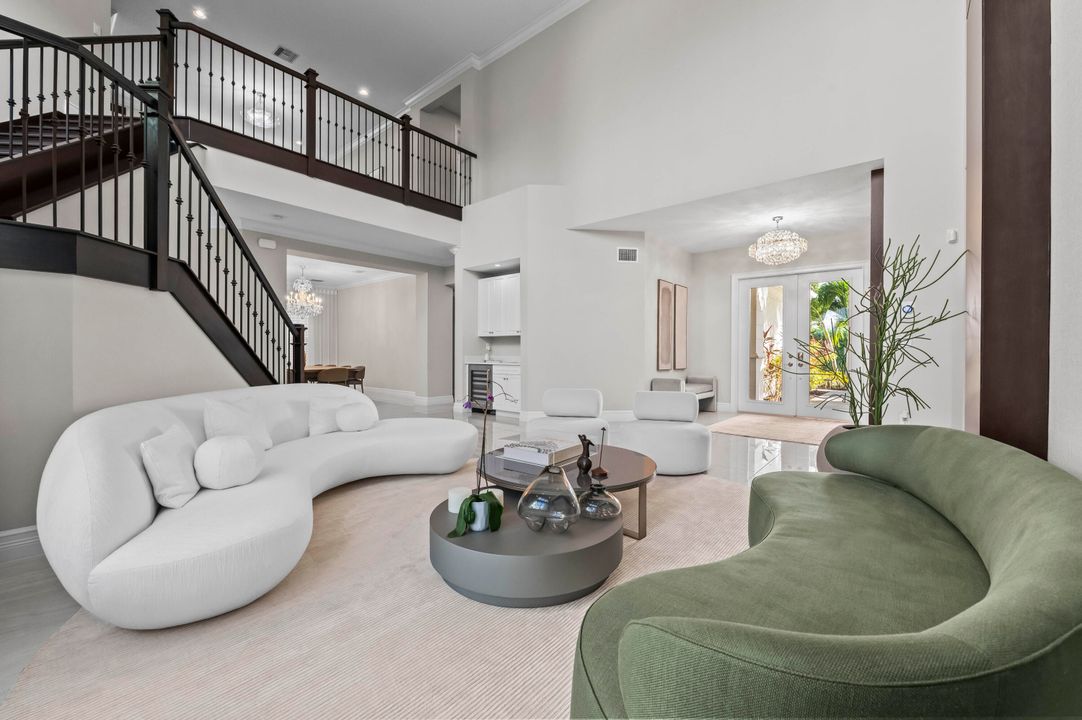 For Sale: $2,995,000 (5 beds, 8 baths, 5892 Square Feet)