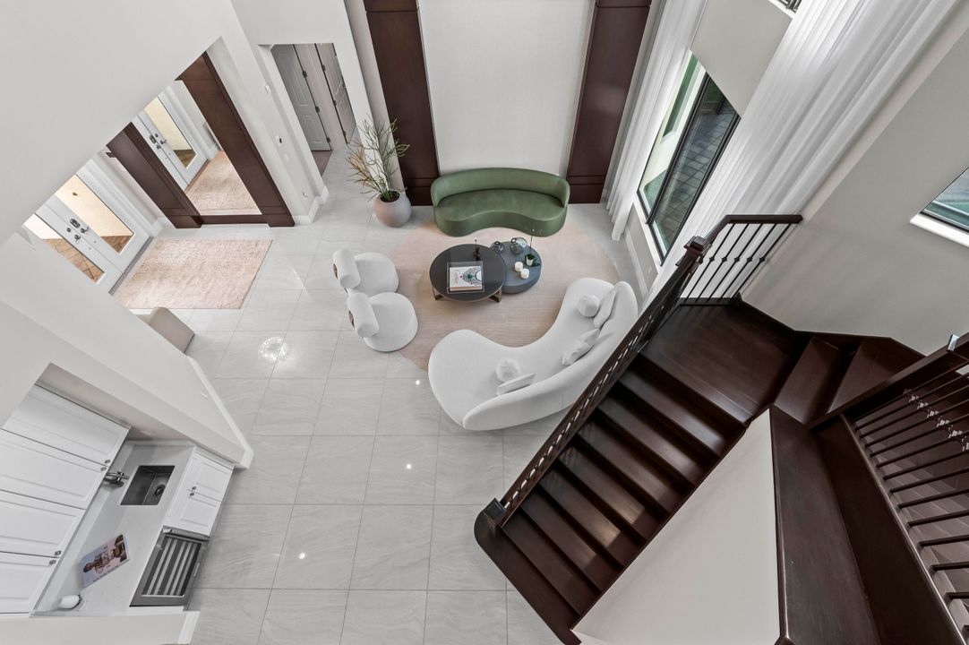 For Sale: $2,995,000 (5 beds, 8 baths, 5892 Square Feet)