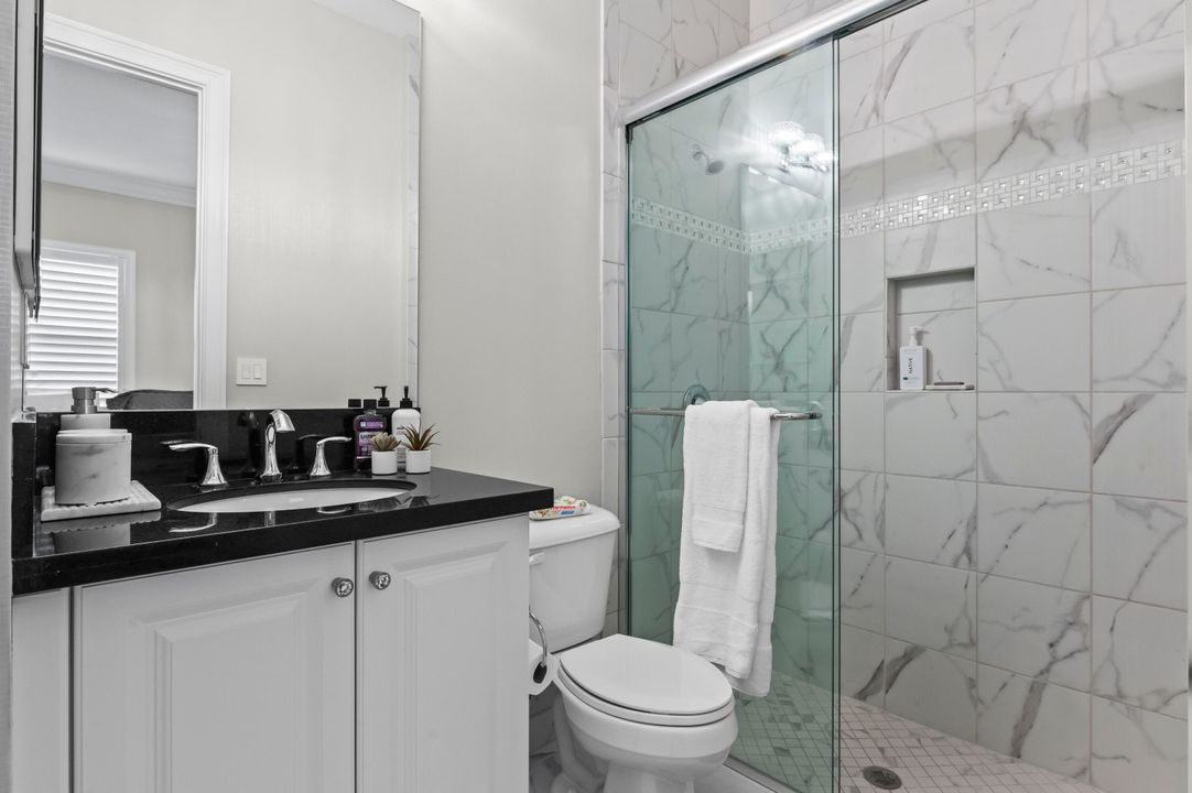 For Sale: $2,995,000 (5 beds, 8 baths, 5892 Square Feet)