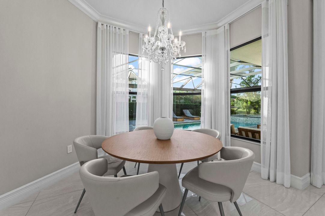 For Sale: $2,995,000 (5 beds, 8 baths, 5892 Square Feet)