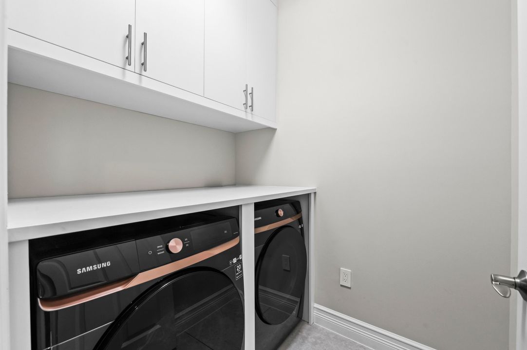 For Sale: $2,995,000 (5 beds, 8 baths, 5892 Square Feet)