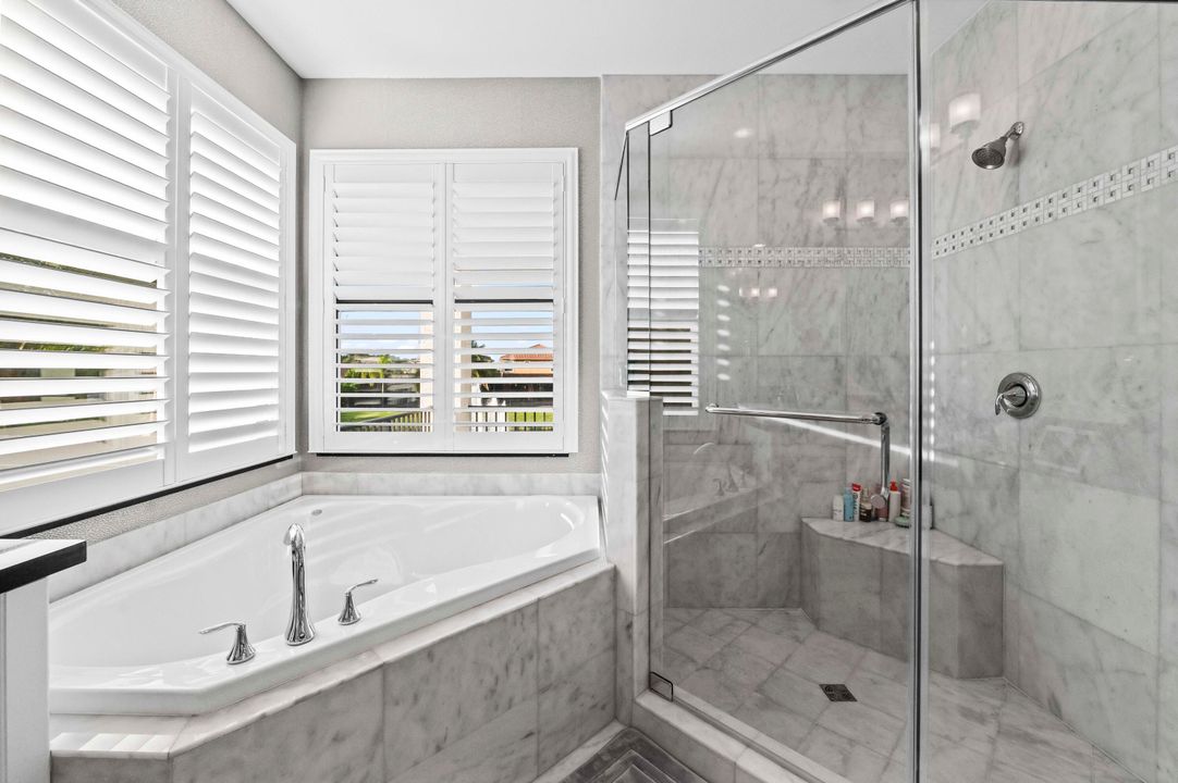 For Sale: $2,995,000 (5 beds, 8 baths, 5892 Square Feet)