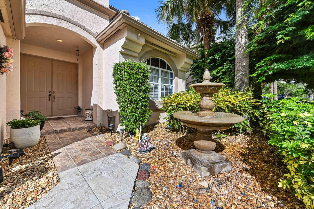 待售: $725,000 (4 贝兹, 2 浴室, 3564 平方英尺)