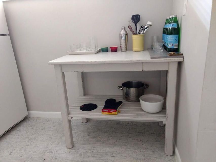 For Rent: $1,700 (1 beds, 1 baths, 744 Square Feet)