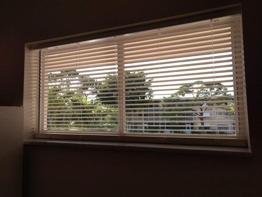 For Rent: $1,700 (1 beds, 1 baths, 744 Square Feet)