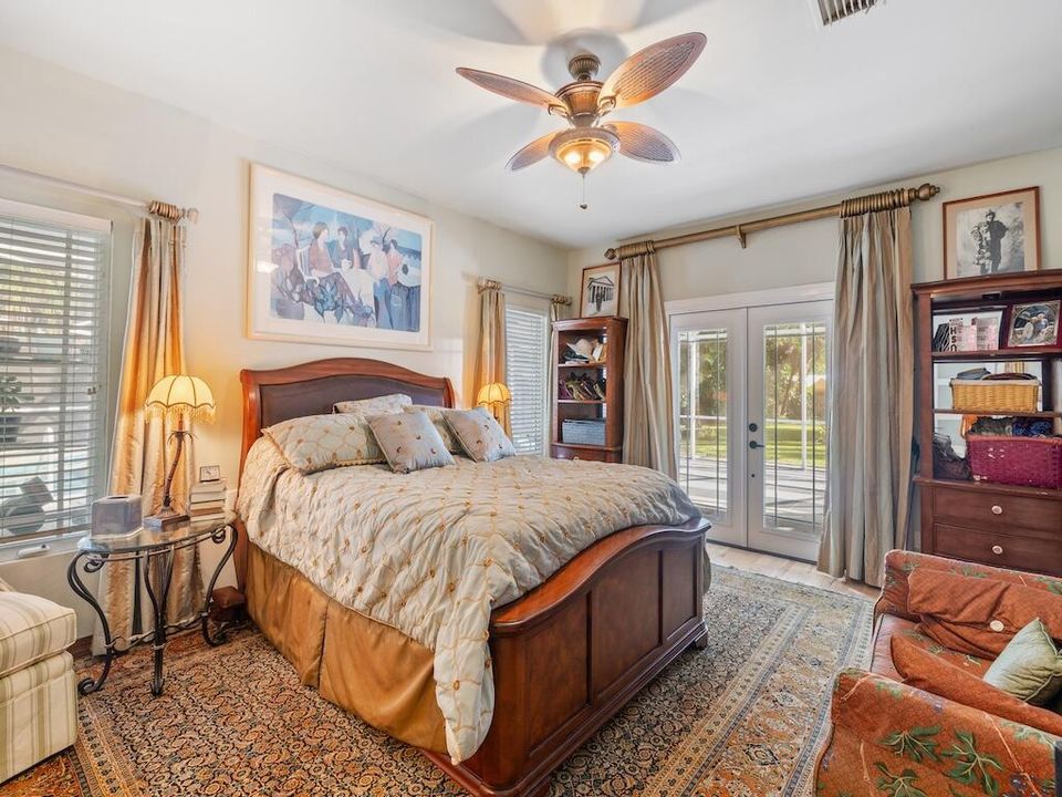 For Sale: $899,999 (3 beds, 2 baths, 3000 Square Feet)