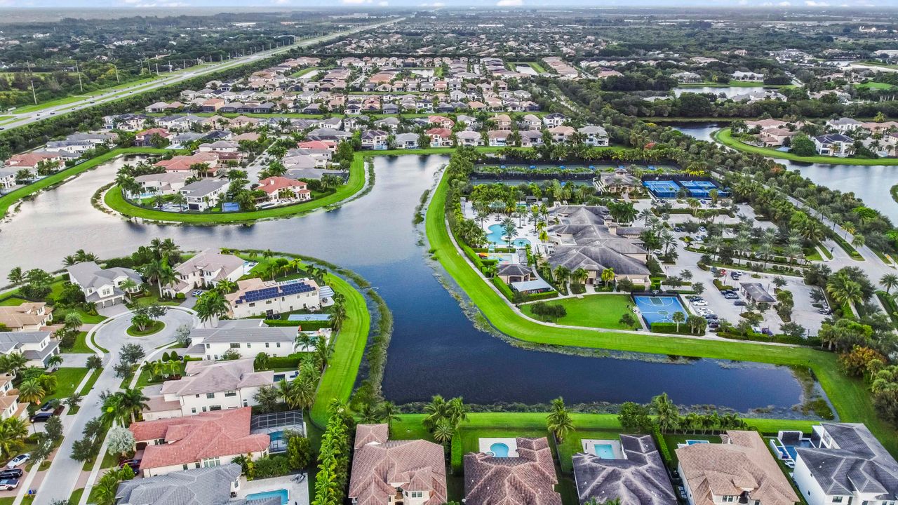 For Sale: $2,995,000 (5 beds, 8 baths, 5892 Square Feet)