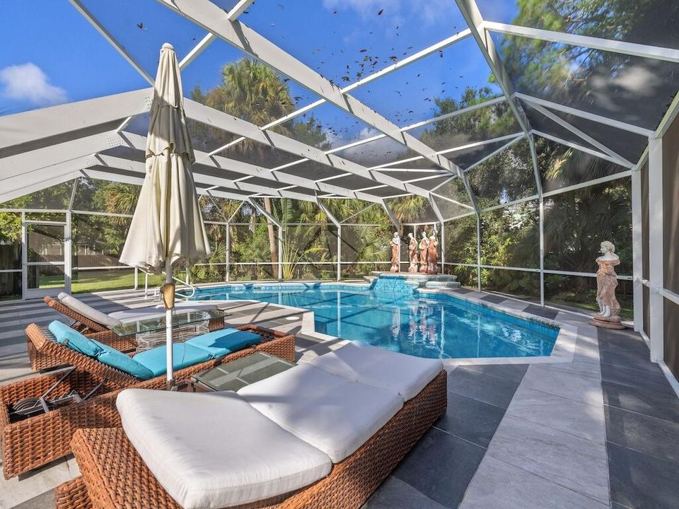 For Sale: $899,999 (3 beds, 2 baths, 3000 Square Feet)