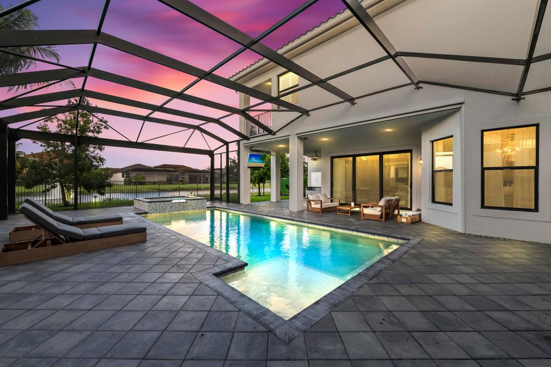 For Sale: $2,995,000 (5 beds, 8 baths, 5892 Square Feet)