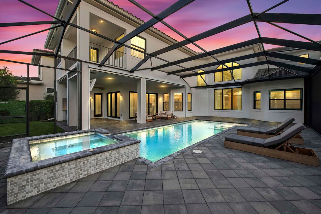 For Sale: $2,995,000 (5 beds, 8 baths, 5892 Square Feet)