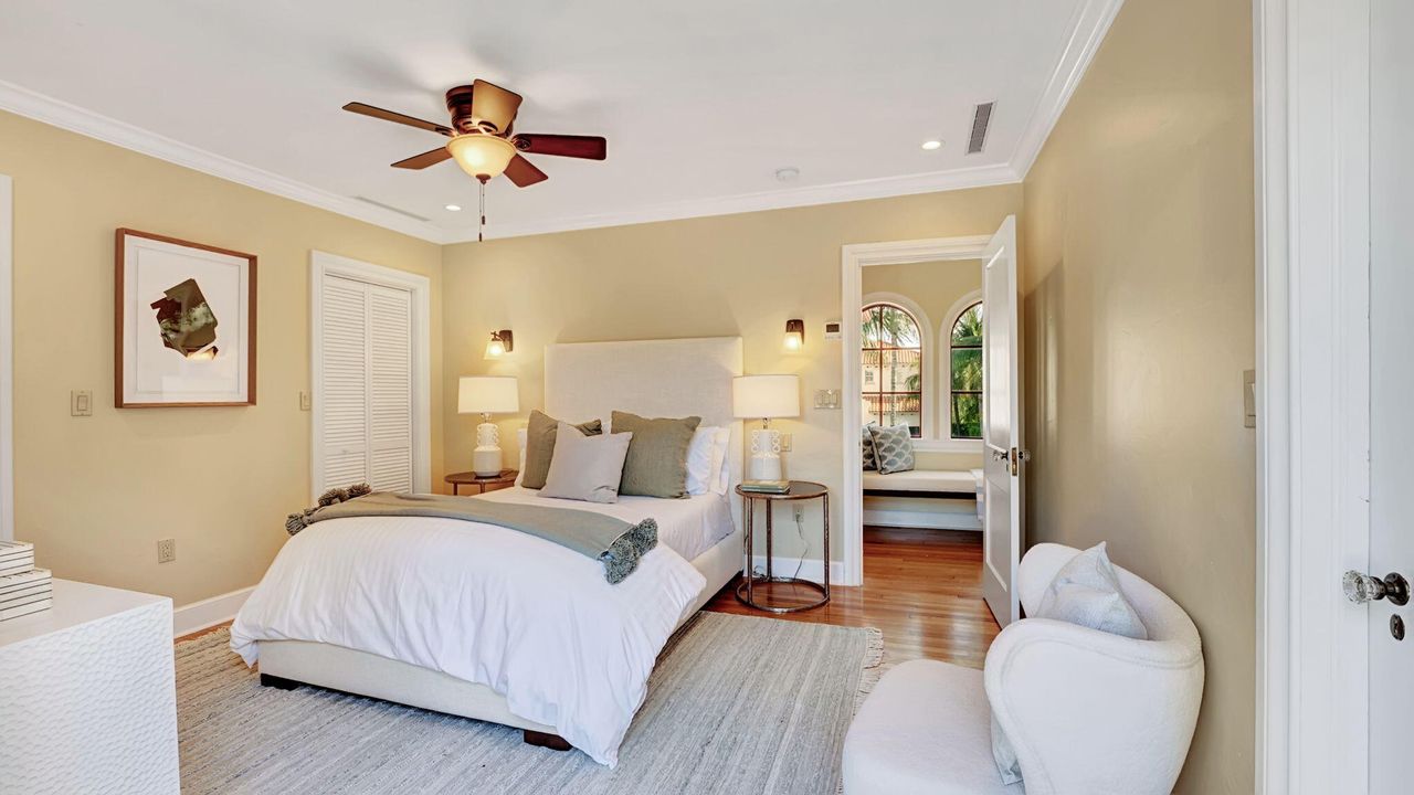 Active With Contract: $4,485,000 (4 beds, 4 baths, 3592 Square Feet)