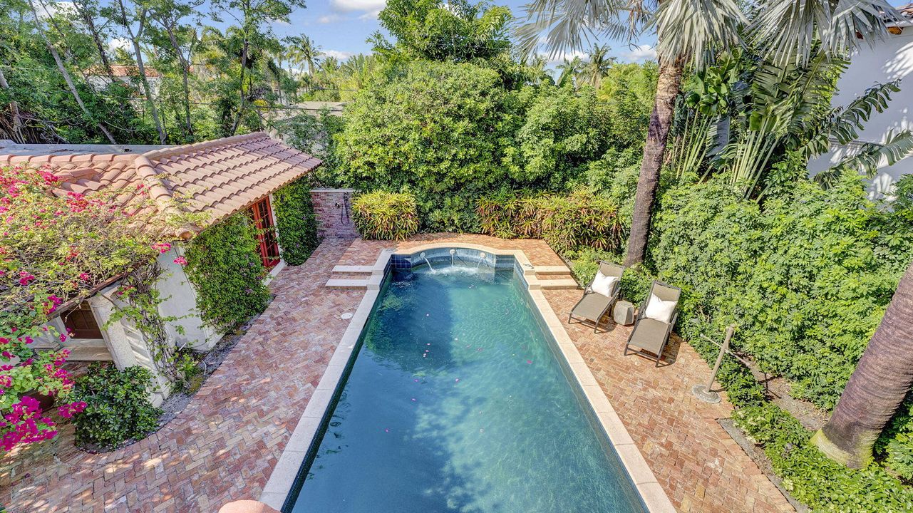 Active With Contract: $4,485,000 (4 beds, 4 baths, 3592 Square Feet)