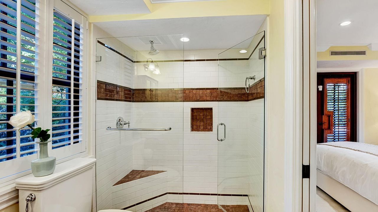 Active With Contract: $4,485,000 (4 beds, 4 baths, 3592 Square Feet)