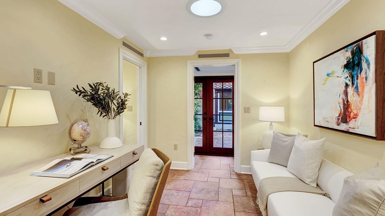 Active With Contract: $4,485,000 (4 beds, 4 baths, 3592 Square Feet)