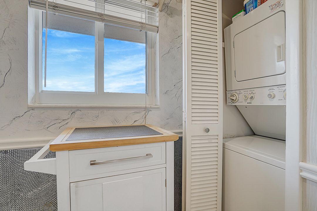 Под контрактом: $3,000 (2 спален, 2 ванн, 1268 Квадратных фут)