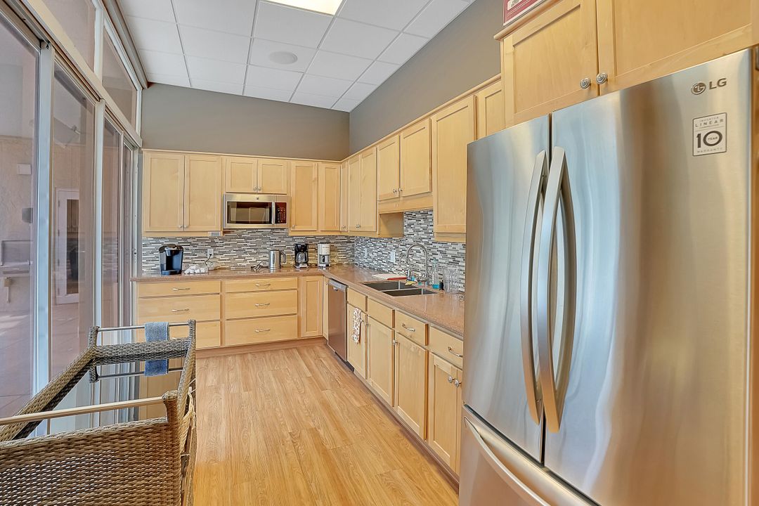 Под контрактом: $3,000 (2 спален, 2 ванн, 1268 Квадратных фут)