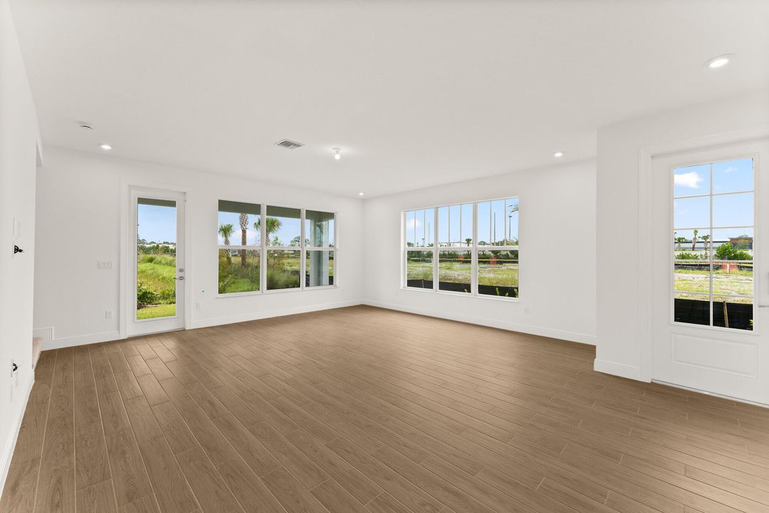 На продажу: $523,961 (3 спален, 2 ванн, 2049 Квадратных фут)