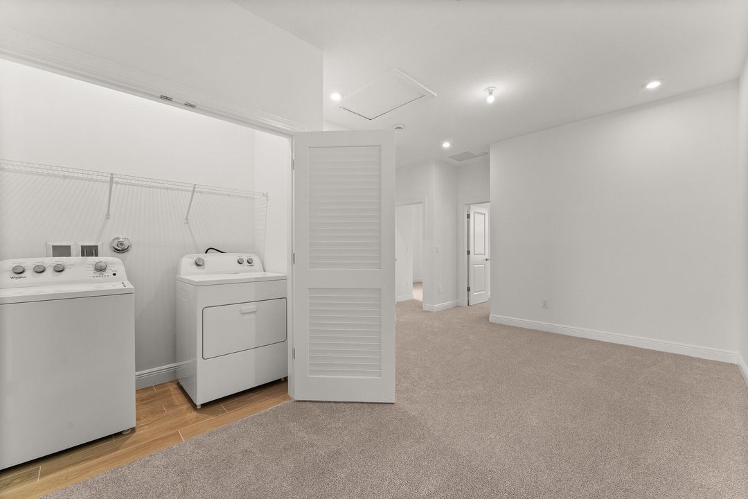 На продажу: $523,961 (3 спален, 2 ванн, 2049 Квадратных фут)