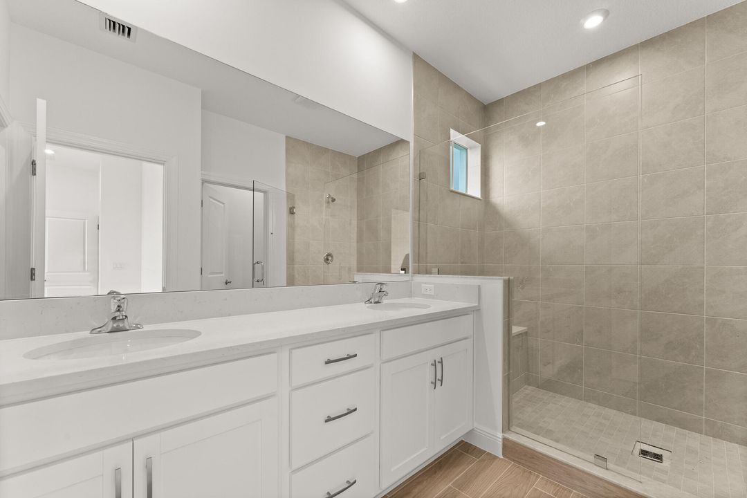 На продажу: $523,961 (3 спален, 2 ванн, 2049 Квадратных фут)