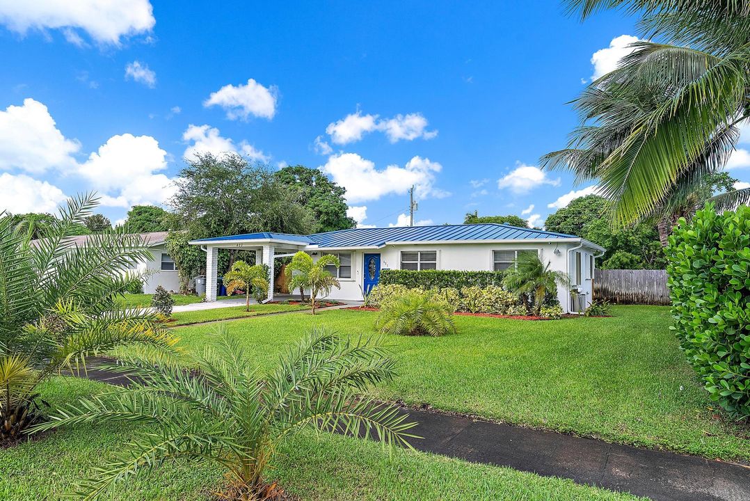 Recently Sold: $539,000 (3 beds, 2 baths, 1359 Square Feet)