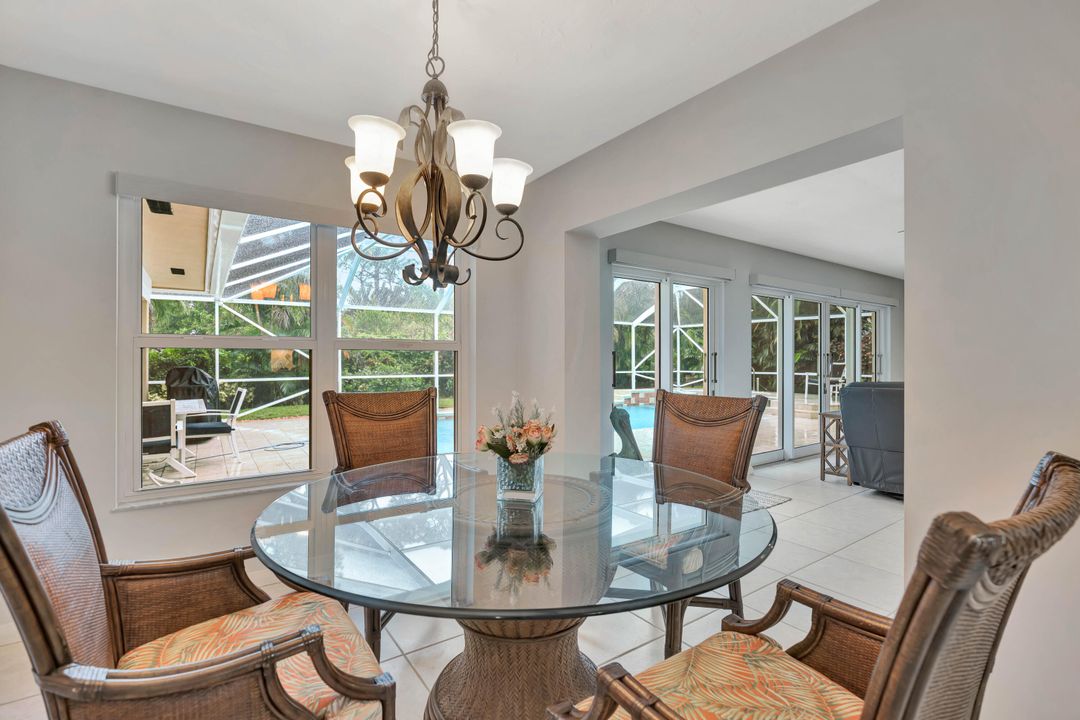 На продажу: $697,000 (3 спален, 3 ванн, 3400 Квадратных фут)