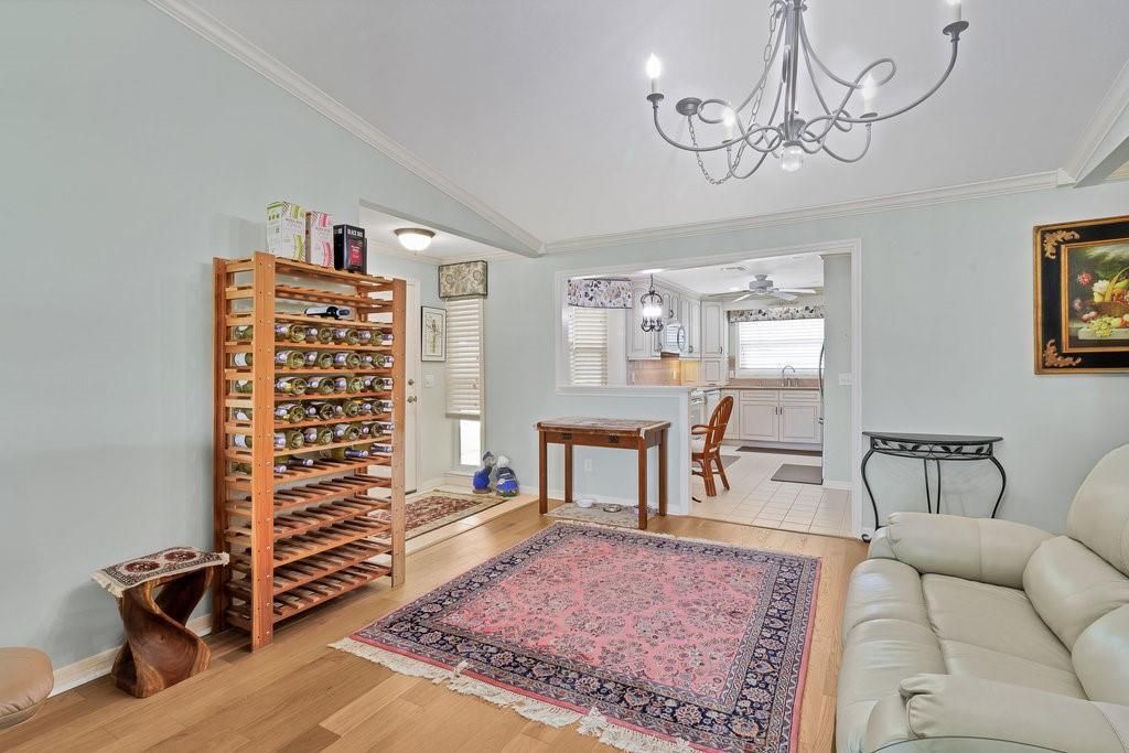 出租: $2,100 (2 贝兹, 2 浴室, 1400 平方英尺)