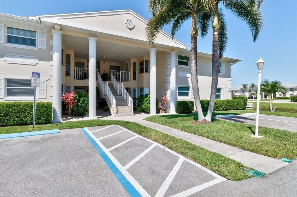 出租: $2,100 (2 贝兹, 2 浴室, 1400 平方英尺)