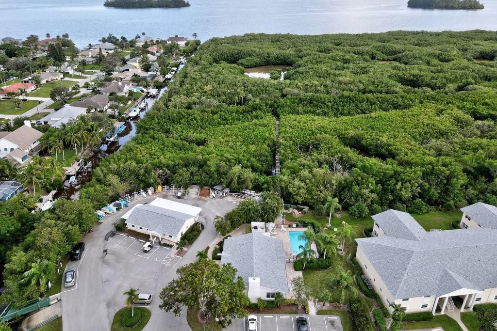 出租: $2,100 (2 贝兹, 2 浴室, 1400 平方英尺)