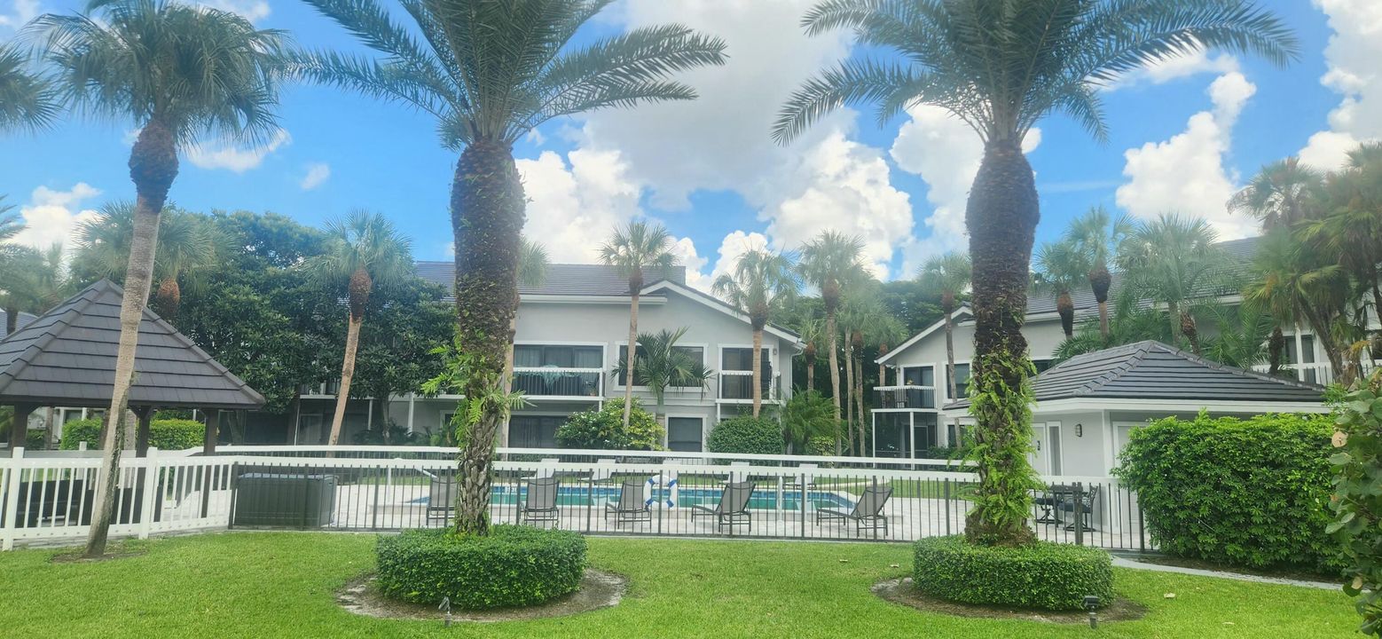 На продажу: $594,000 (2 спален, 2 ванн, 1400 Квадратных фут)