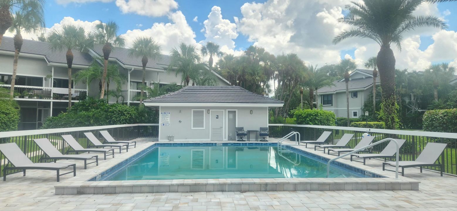 На продажу: $594,000 (2 спален, 2 ванн, 1400 Квадратных фут)