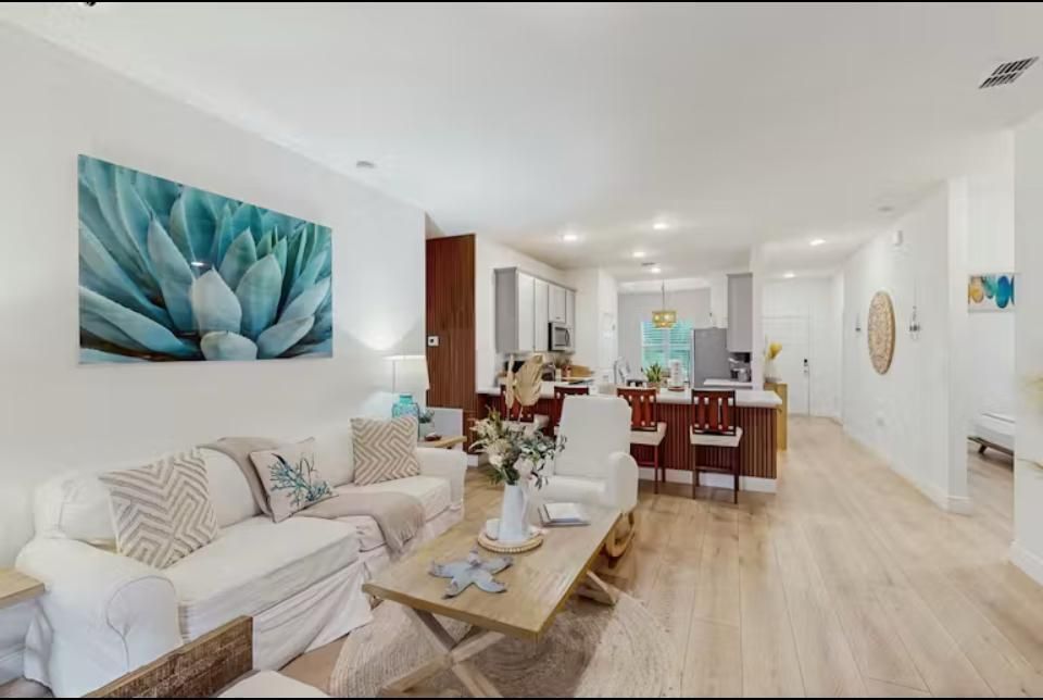 En Renta: $2,800 (3 camas, 2 baños, 1628 Pies cuadrados)